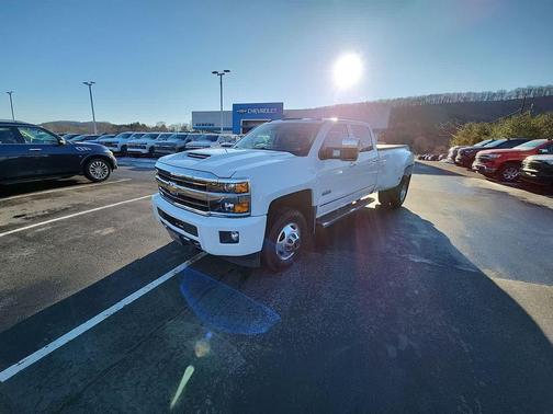 2019 Chevrolet Silverado 3500 High Country