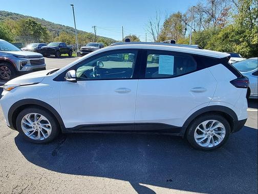 2023 Chevrolet Bolt EUV FWD LT