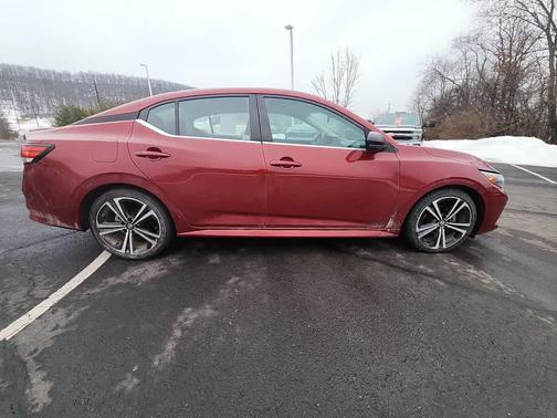 2022 Nissan Sentra SR