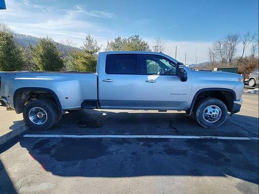 2021 Chevrolet Silverado 3500 LT