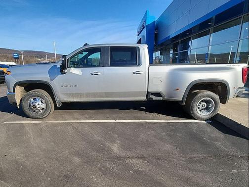 2021 Chevrolet Silverado 3500 LT