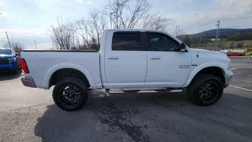 Bright White Clearcoat 2017 RAM 1500 Big Horn