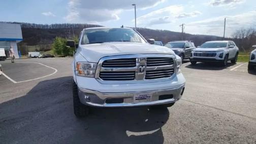 Bright White Clearcoat 2017 RAM 1500 Big Horn