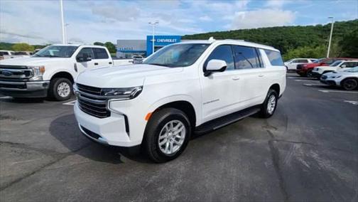 2024 Chevrolet Suburban LT