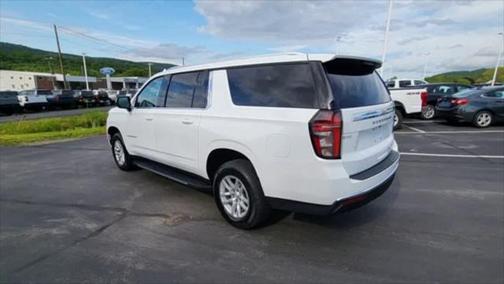 2024 Chevrolet Suburban LT