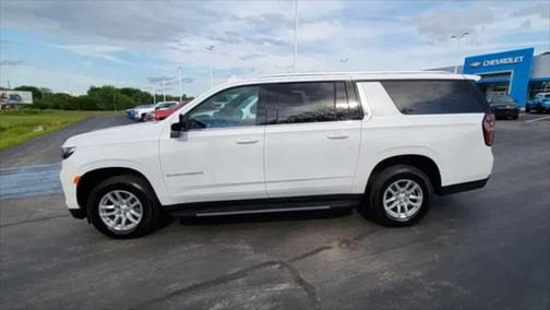 2024 Chevrolet Suburban LT
