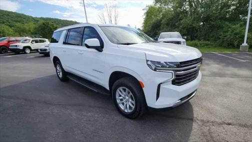 2024 Chevrolet Suburban LT
