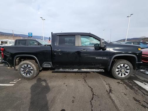 2024 Chevrolet Silverado 2500 Custom