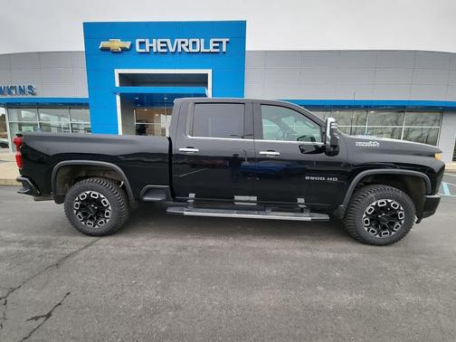 Black 2022 Chevrolet Silverado 2500 High Country