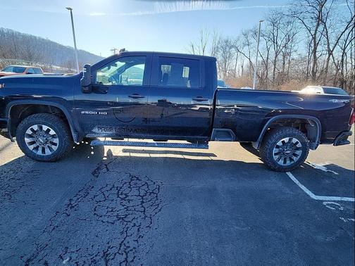 2024 Chevrolet Silverado 2500 Custom
