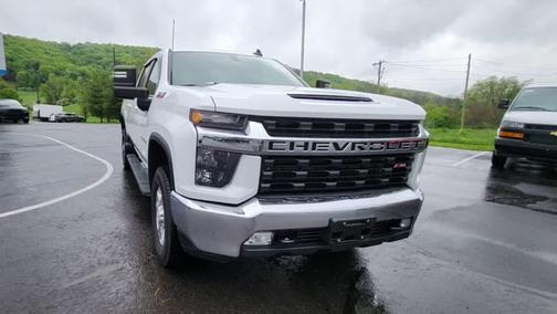 Summit White 2022 Chevrolet Silverado 2500 LT