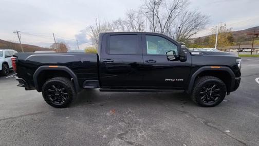 2024 GMC Sierra 2500 AT4