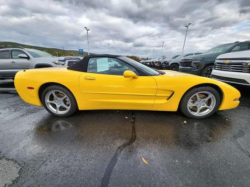 2001 Chevrolet Corvette Base