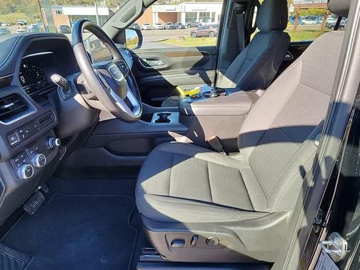 2022 GMC Yukon XL SLE