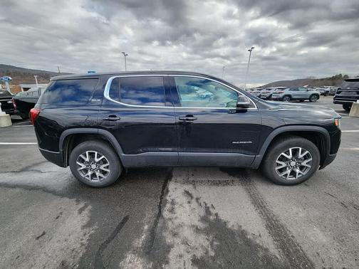 2023 GMC Acadia FWD SLE