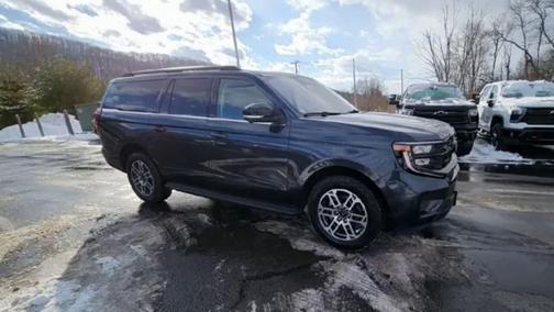 2025 Ford Expedition Max Active 4x4