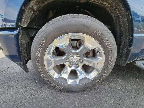 Patriot Blue Pearlcoat 2023 RAM 1500 Big Horn/Lone Star