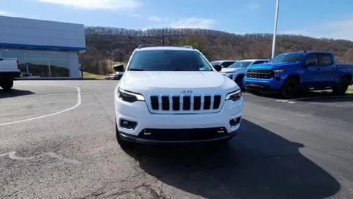 Bright White Clearcoat 2022 Jeep Cherokee Limited