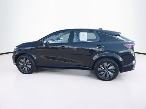 Black Diamond Pearl 2024 Nissan ARIYA ENGAGE