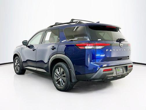 2024 Nissan Pathfinder SV 4WD