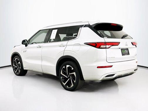 2023 Mitsubishi Outlander PHEV SEL