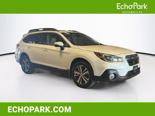 Crystal White Pearl 2018 Subaru Outback 2.5i Limited