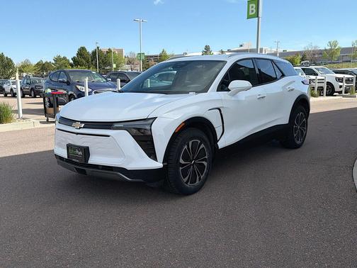 Summit White 2024 Chevrolet Blazer EV eAWD LT