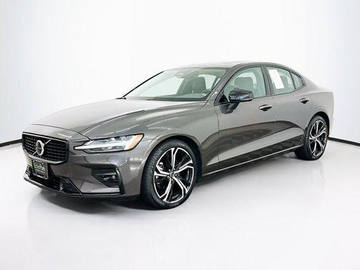 2025 Volvo S60 B5 Core
