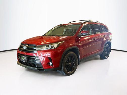 2019 Toyota Highlander SE