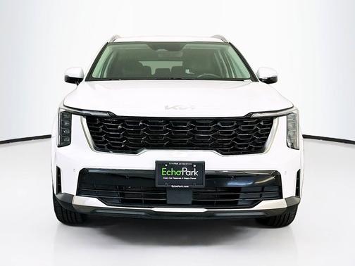 Glacial White Pearl 2024 Kia Sorento S