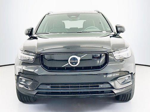 2022 Volvo XC40 Recharge Pure Electric P8 Twin Plus