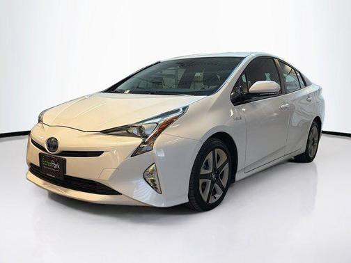 2016 Toyota Prius Three Touring
