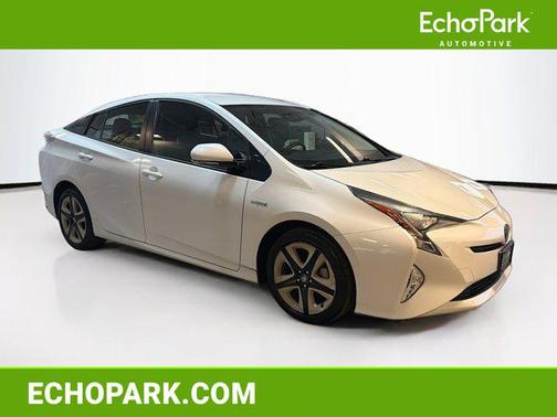 2016 Toyota Prius Three Touring