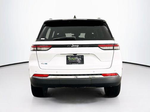 2022 Jeep Grand Cherokee 4xe Base