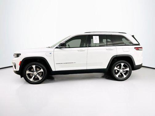 2022 Jeep Grand Cherokee 4xe Base