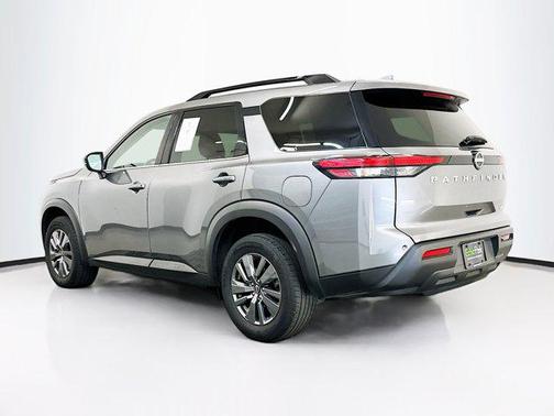 2025 Nissan Pathfinder SV 4WD