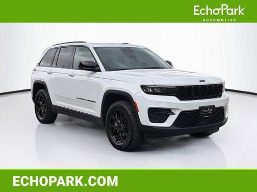 Bright White Clearcoat 2024 Jeep Grand Cherokee Altitude