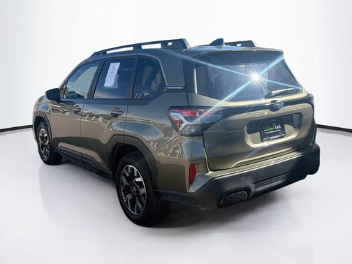Autumn Green Metallic 2025 Subaru Forester Premium