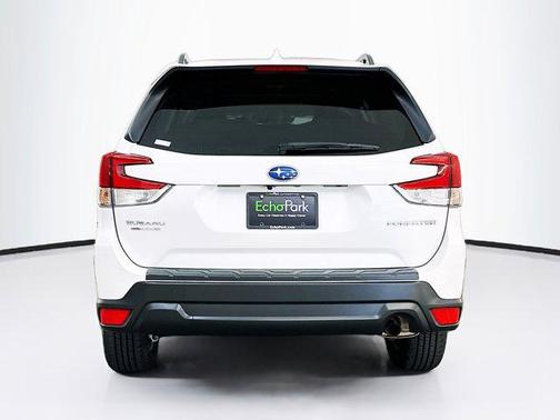 Crystal White Pearl 2023 Subaru Forester Premium