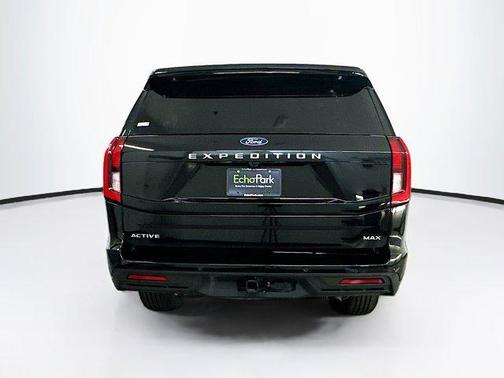 Agate Black Metallic 2025 Ford Expedition Max Active 4x4