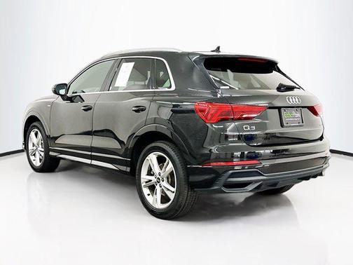 2023 Audi Q3 S line Premium