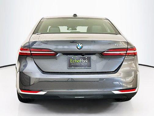 2025 BMW 530 xDrive