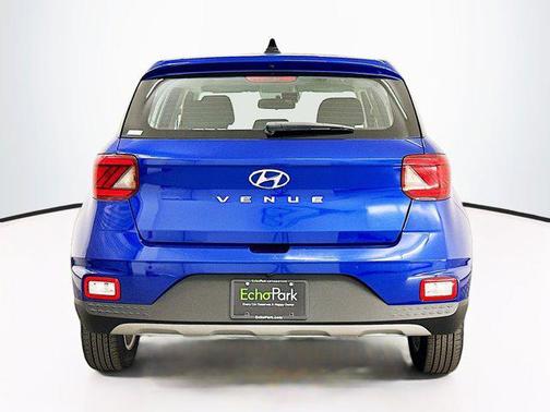 2022 Hyundai VENUE SE