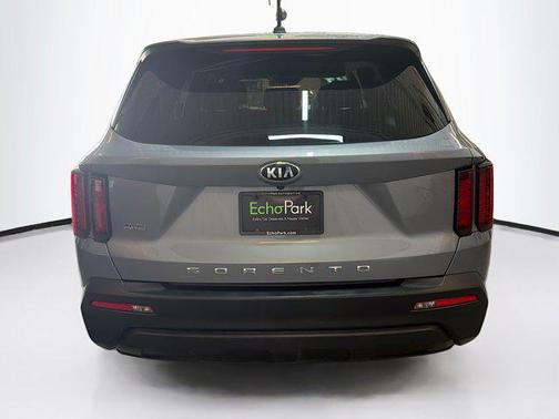 2021 Kia Sorento LX