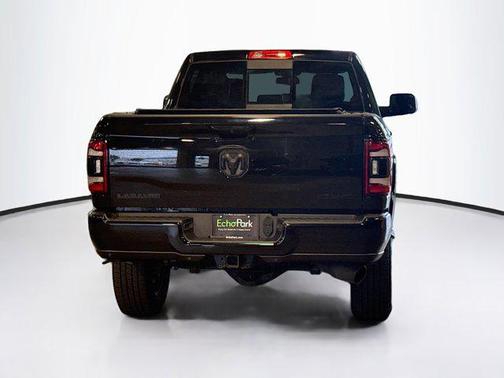 2020 RAM 2500 Laramie Crew Cab 4X4 6'4' Box