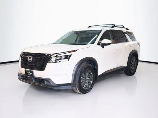Pearl White Tricoat 2023 Nissan Pathfinder SV 4WD
