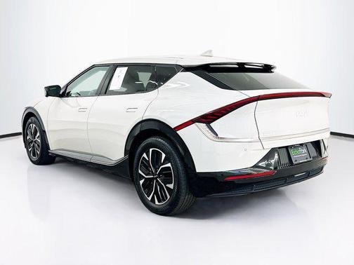 Glacier 2024 Kia EV6 Wind