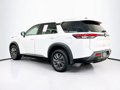 2024 Nissan Pathfinder S 4WD