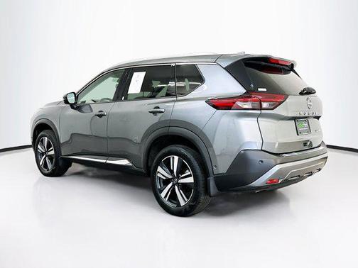 Gun Metallic 2023 Nissan Rogue SL