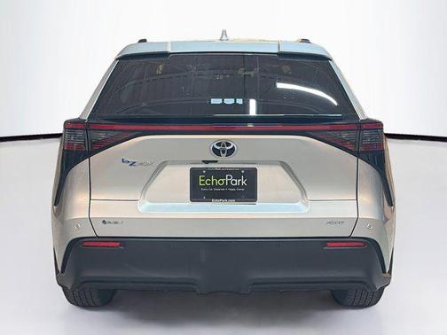 2025 Toyota bZ4X XLE